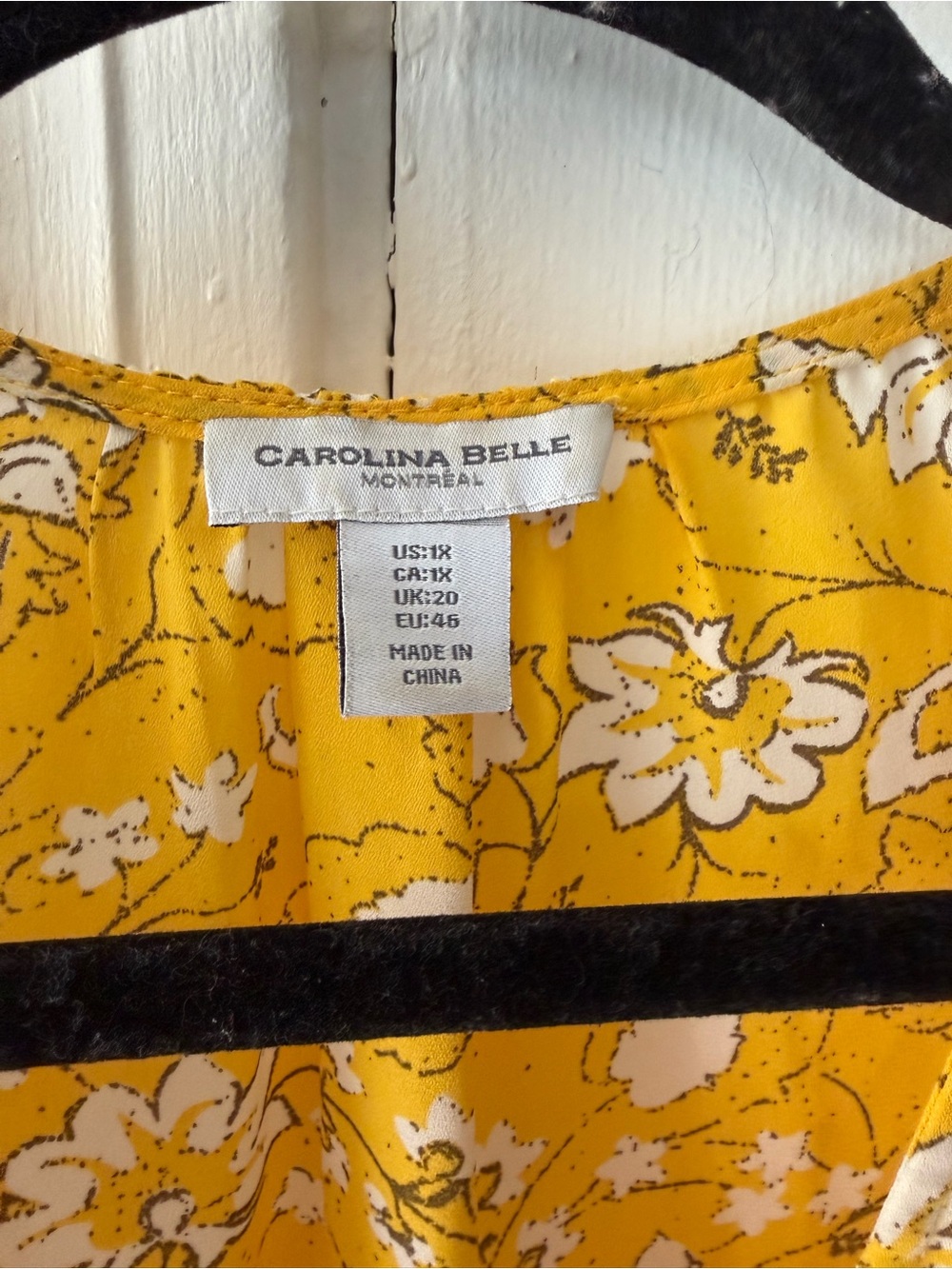 Carolina Belle Yellow Floral V-Neck Flutter Sleeve Blouse - Picture 4 of 5
